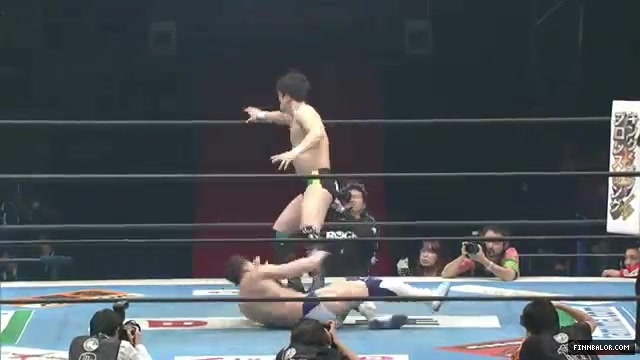 Prince_Devitt_vs__Ryusuke_Taguchi_NJPW_The_New_Beginning_10_02_159.jpg
