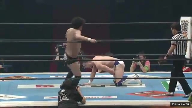 Prince_Devitt_vs__Ryusuke_Taguchi_NJPW_The_New_Beginning_10_02_359.jpg