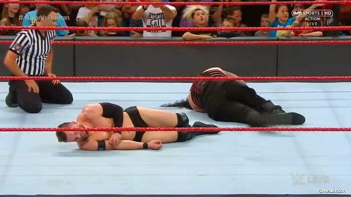 WWE_RAW_2017_05_15_5708.jpg