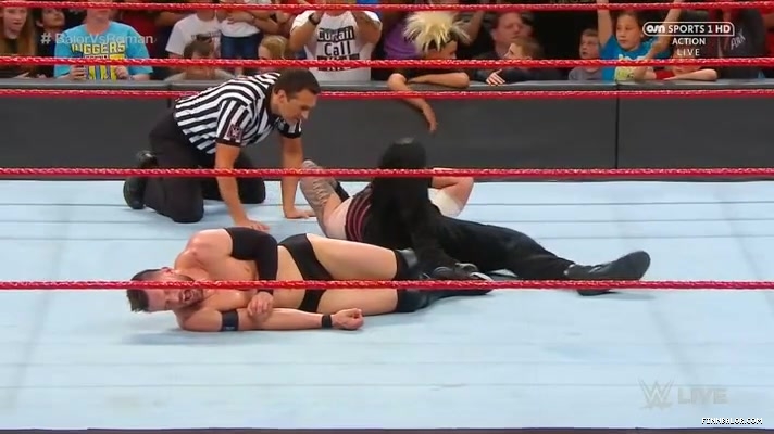 WWE_RAW_2017_05_15_5710.jpg