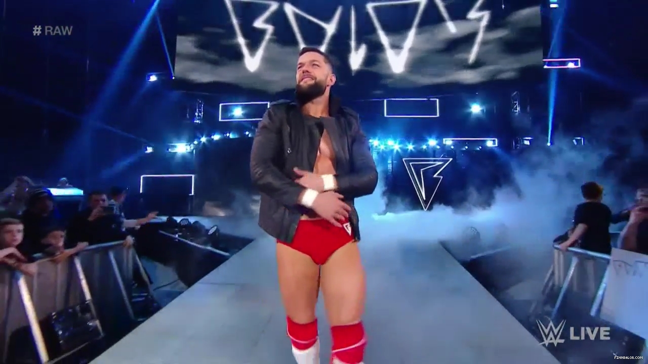 WWE_Monday_Night_Raw_2019_03_25_720p_HDTV_x264-NWCHD_mp40668.jpg