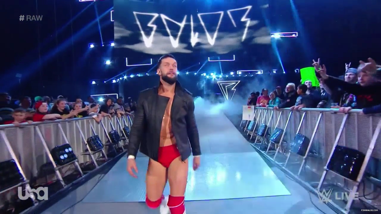 WWE_Monday_Night_Raw_2019_03_25_720p_HDTV_x264-NWCHD_mp40672.jpg