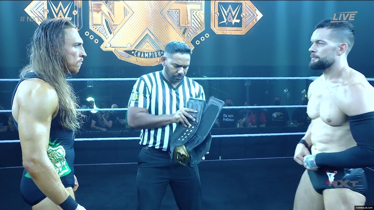 WWE_NXT_TakeOver_Vengeance_Day_2021_720p_WEB_h264-HEEL_mp40180.jpg