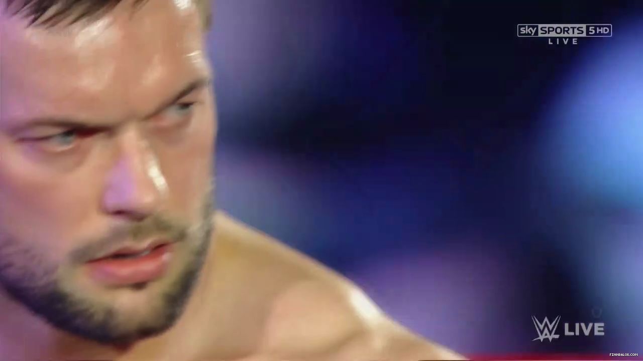 WWE_Raw_04_10_17_720p_HDTV_H264-XWT_mp4_000798547.jpg