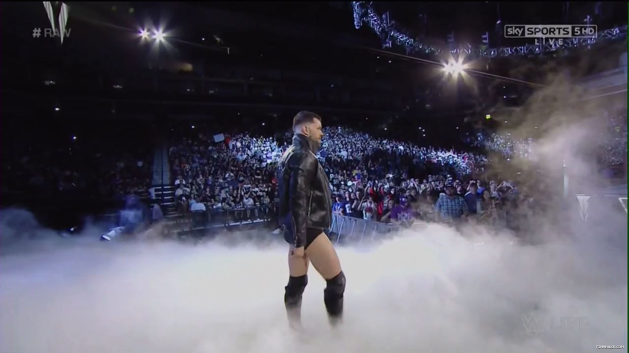 WWE_Raw_05_01_17_720p_HDTV_H264-XWT_mp4_006577824.jpg
