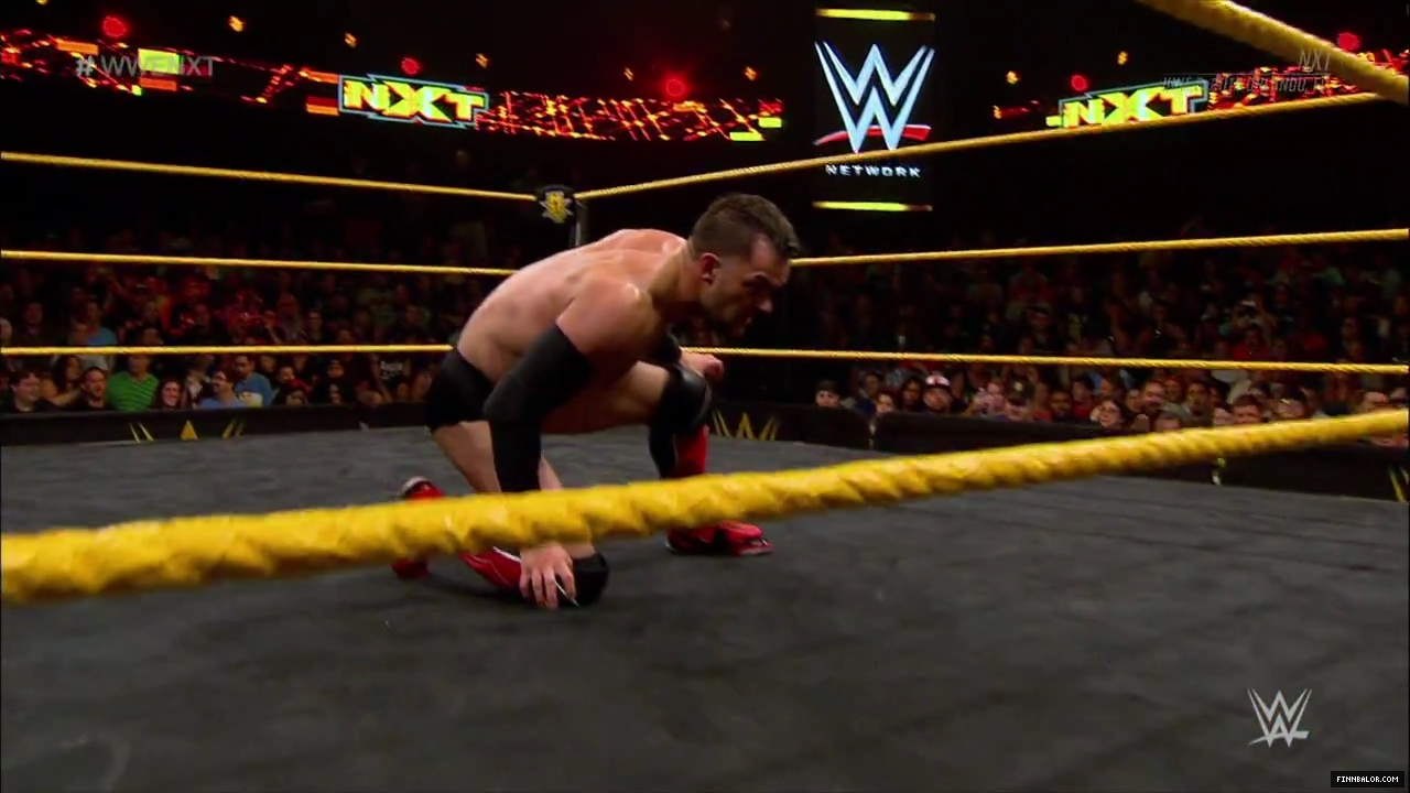 WWE_NXT_2015_06_03_WEB-DL_4500k_x264-WD_mp4_003084281.jpg