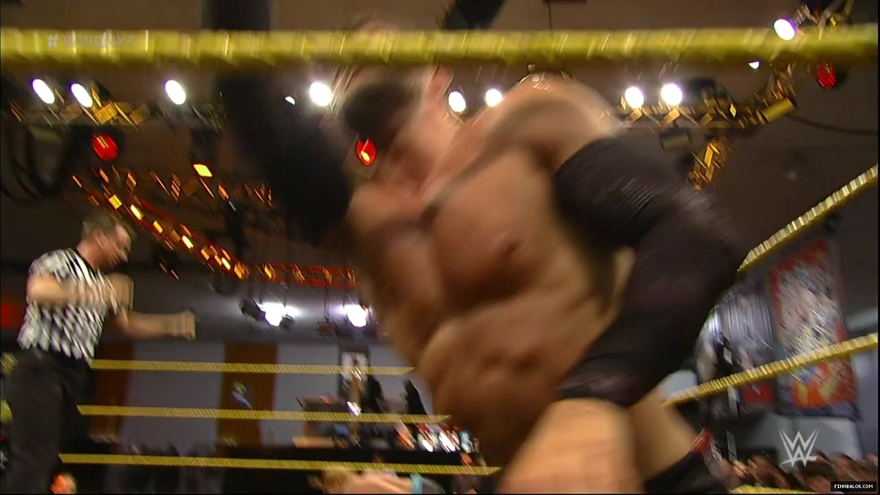 WWE_NXT_2015_04_08_WEB-DL_4500k_x264-WD_mp4_001451784.jpg