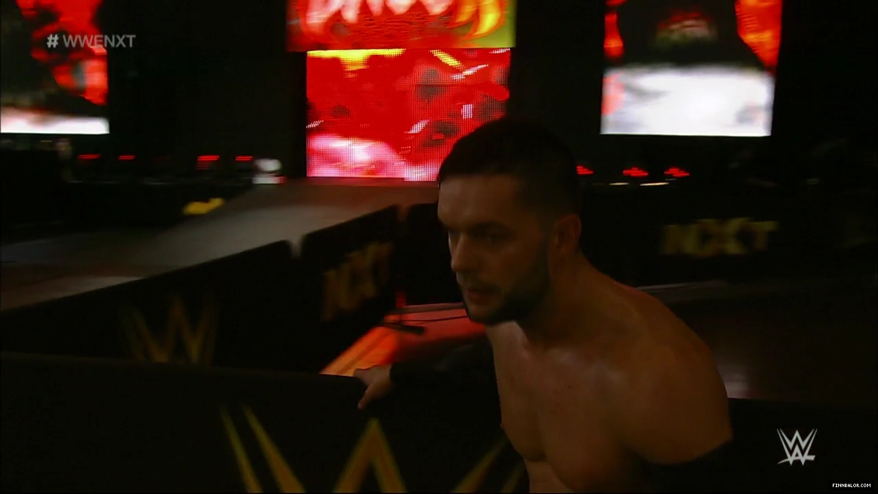 WWE_NXT_2015_04_08_WEB-DL_4500k_x264-WD_mp4_002078914.jpg