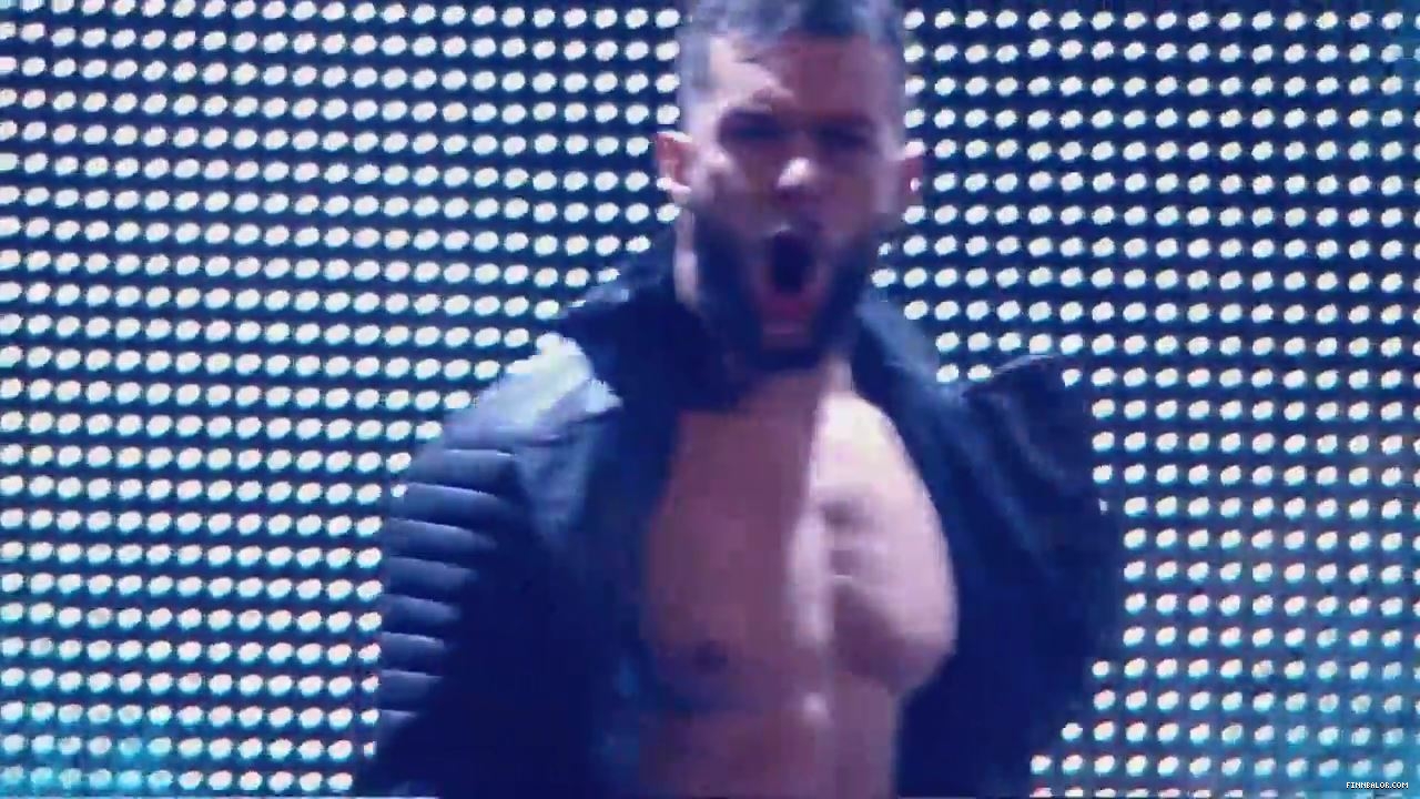 A_special_look_at_the_charismatic_Finn_Balor-_Raw2C_June_122C_2017_mp4_000016536.jpg