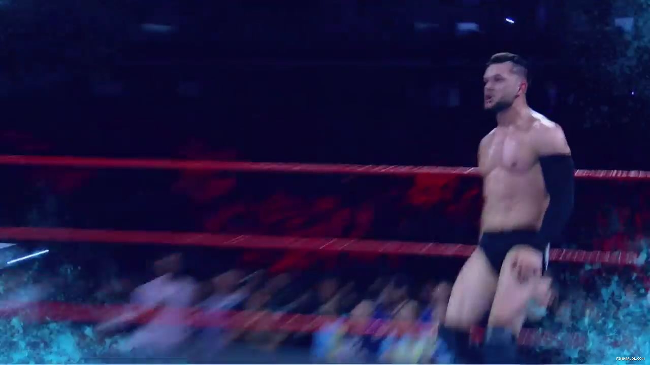 A_special_look_at_the_charismatic_Finn_Balor-_Raw2C_June_122C_2017_mp4_000034671.jpg