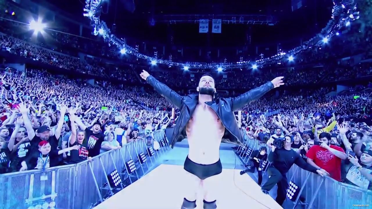 A_special_look_at_the_charismatic_Finn_Balor-_Raw2C_June_122C_2017_mp4_000083041.jpg