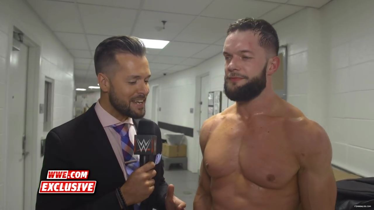 Finn_Balor_is_one_step_closer_to_reclaiming_the_Universal_Title__Raw_Exclusive2C_May_72C_2018_mp4_000002860.jpg