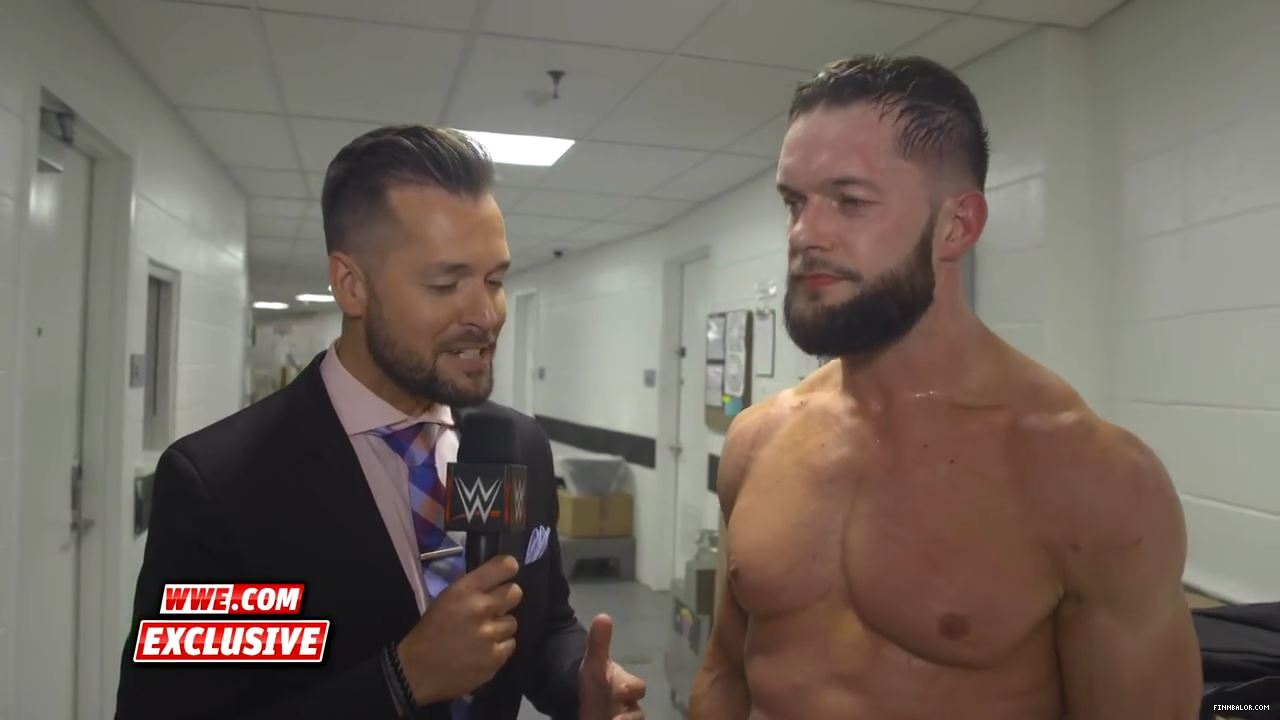 Finn_Balor_is_one_step_closer_to_reclaiming_the_Universal_Title__Raw_Exclusive2C_May_72C_2018_mp4_000003211.jpg