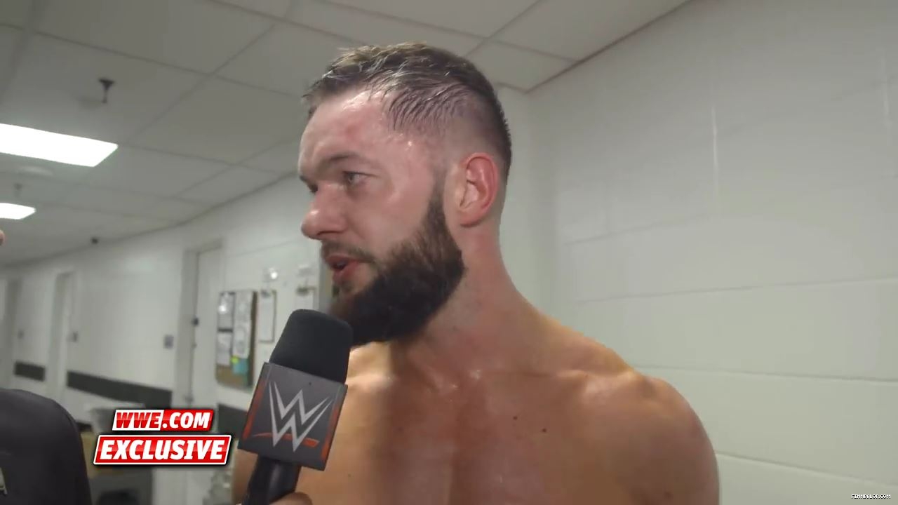 Finn_Balor_is_one_step_closer_to_reclaiming_the_Universal_Title__Raw_Exclusive2C_May_72C_2018_mp4_000015039.jpg