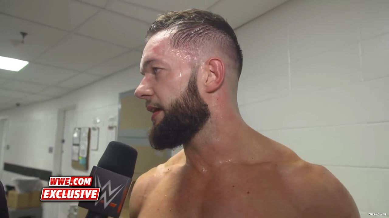 Finn_Balor_is_one_step_closer_to_reclaiming_the_Universal_Title__Raw_Exclusive2C_May_72C_2018_mp4_000029137.jpg