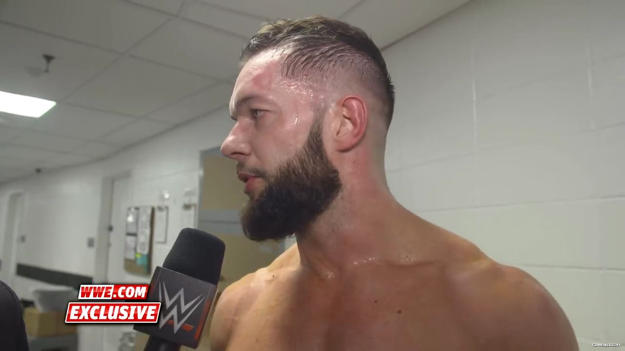 Finn_Balor_is_one_step_closer_to_reclaiming_the_Universal_Title__Raw_Exclusive2C_May_72C_2018_mp4_000032220.jpg