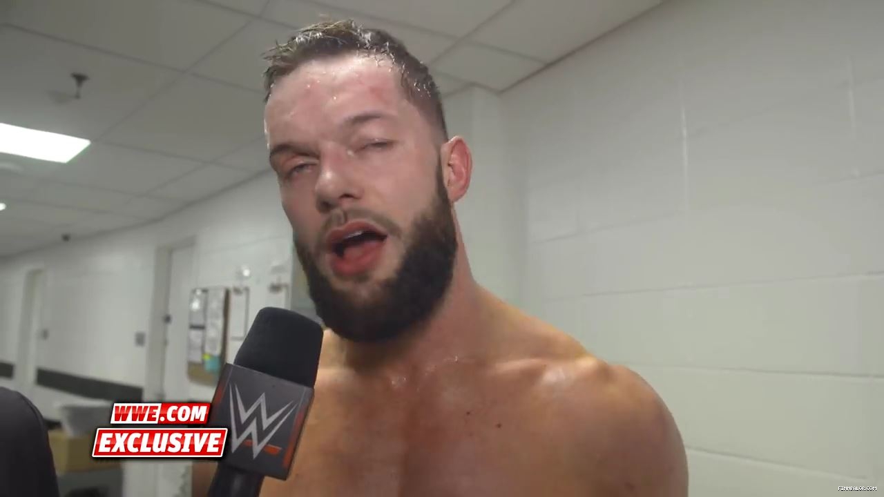 Finn_Balor_is_one_step_closer_to_reclaiming_the_Universal_Title__Raw_Exclusive2C_May_72C_2018_mp4_000035434.jpg