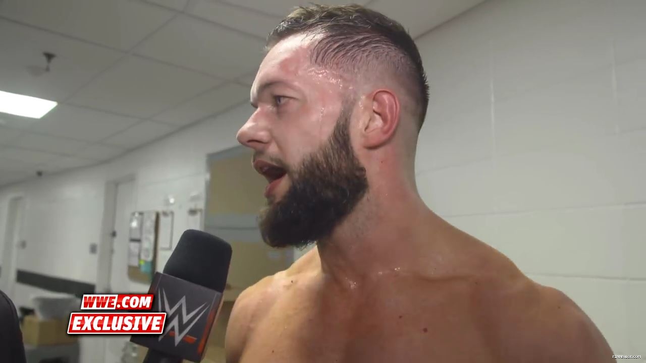 Finn_Balor_is_one_step_closer_to_reclaiming_the_Universal_Title__Raw_Exclusive2C_May_72C_2018_mp4_000036420.jpg