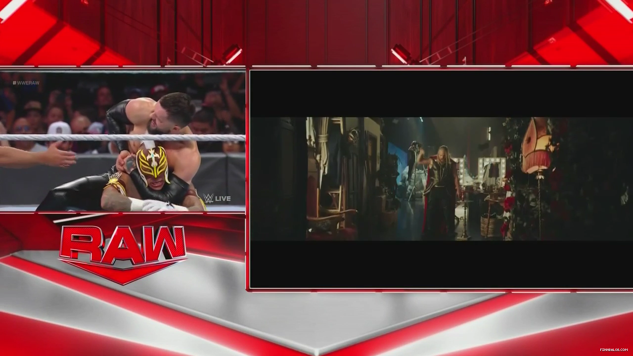 WWE_Monday_Night_Raw_2022_07_04_720p_HDTV_x264-NWCHD_mp4_001092205.png