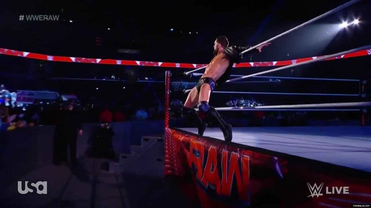 WWE_Monday_Night_Raw_2021_12_06_720p_HDTV_x264-NWCHD_mp40058.jpg