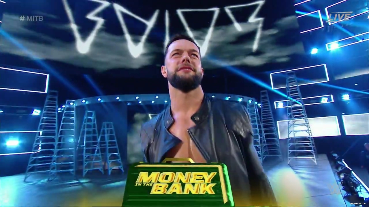 WWE_Money_In_The_Bank_2019_PPV_720p_WEB_h264-HEEL_mp40872.jpg