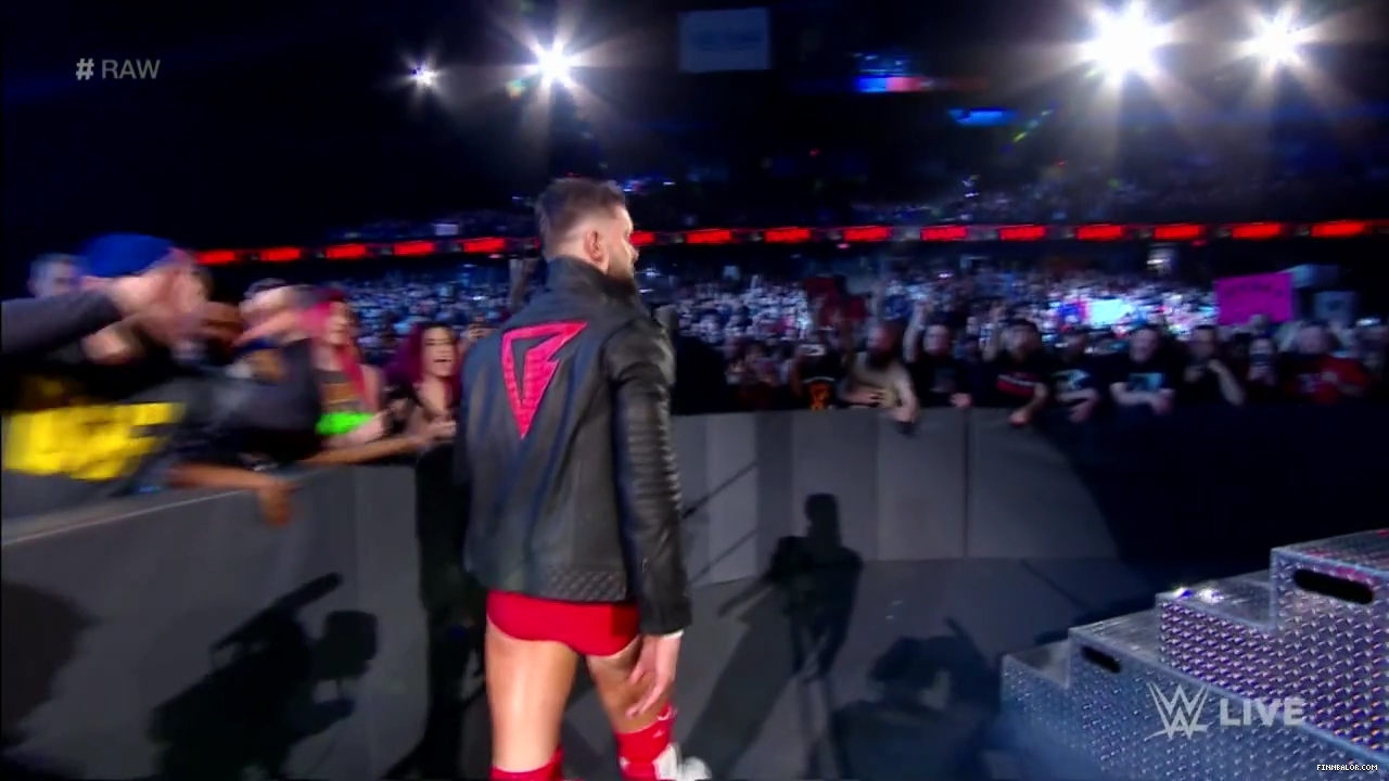 WWE_RAW_2019_03_18_720p_HDTV_x264-Star_mp40072.jpg
