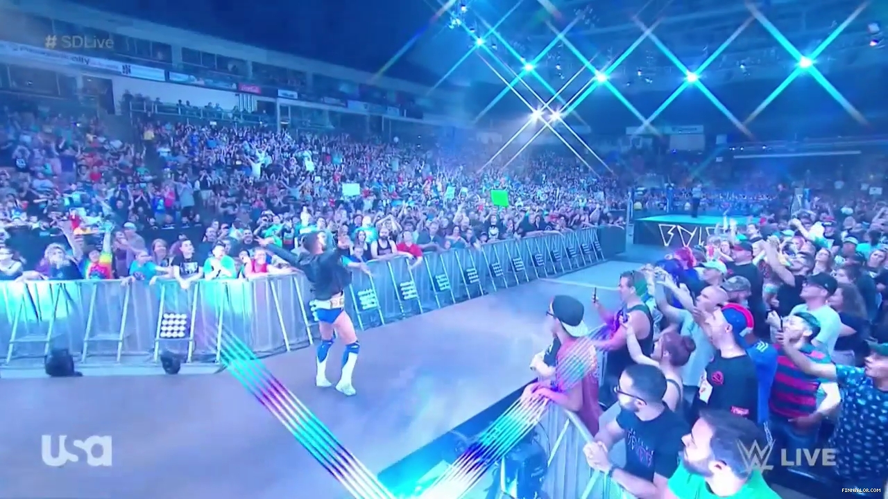 WWE_SmackDown_Live_2019_07_09_720p_HDTV_x264-NWCHD_mp40789.jpg