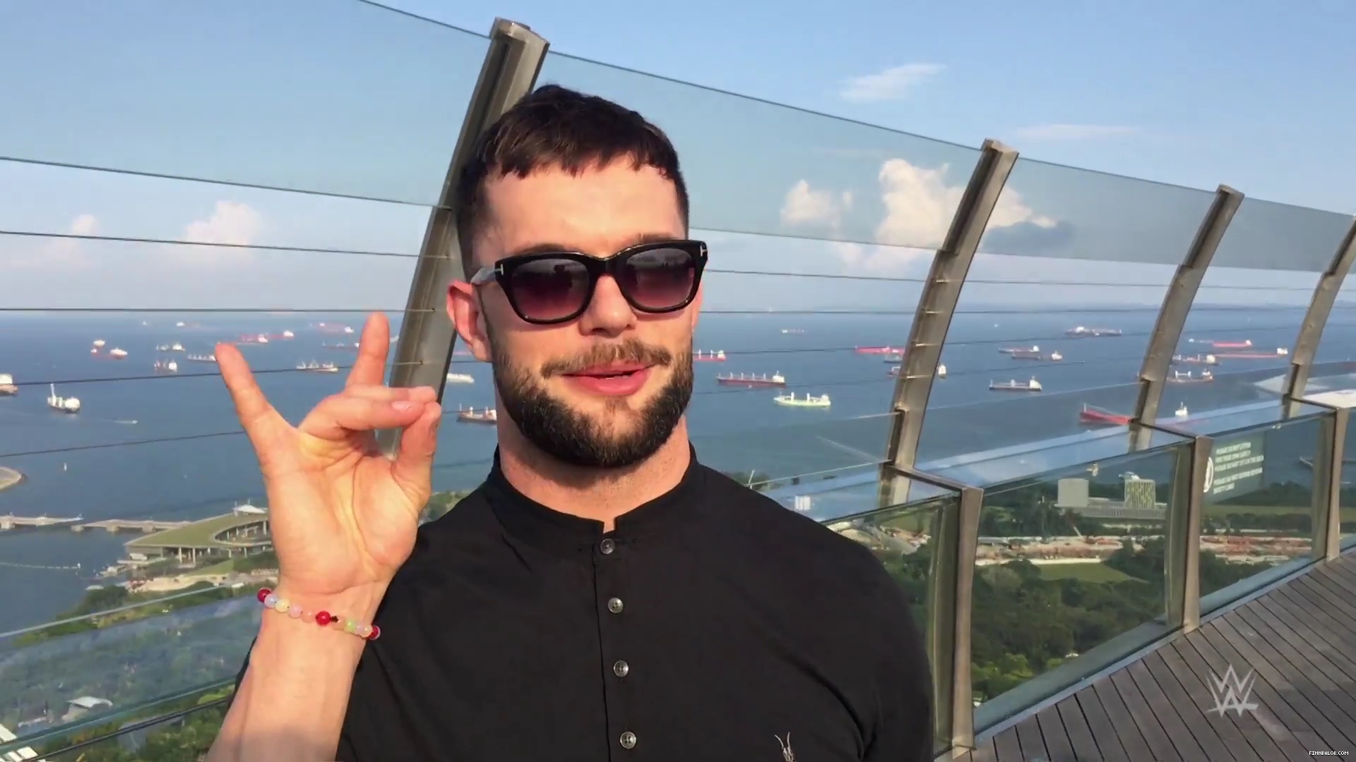 _Wenhou__from_Singapore_with_Finn_Balor_mp40057.jpg
