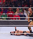 WWE_Monday_Night_Raw_2021_12_06_720p_HDTV_x264-NWCHD_mp40377.jpg