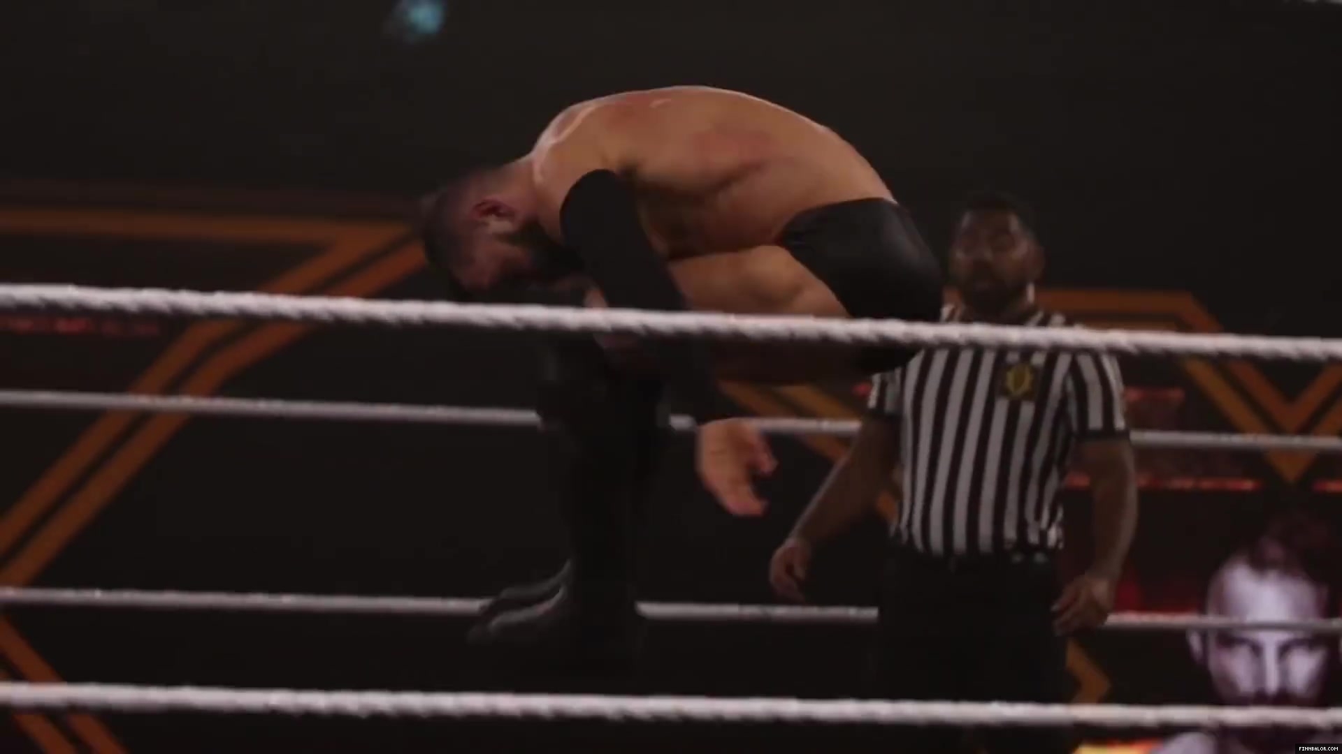 Finn_Balor___The_Rising_of_the_Prince_in_NXT_560.jpg